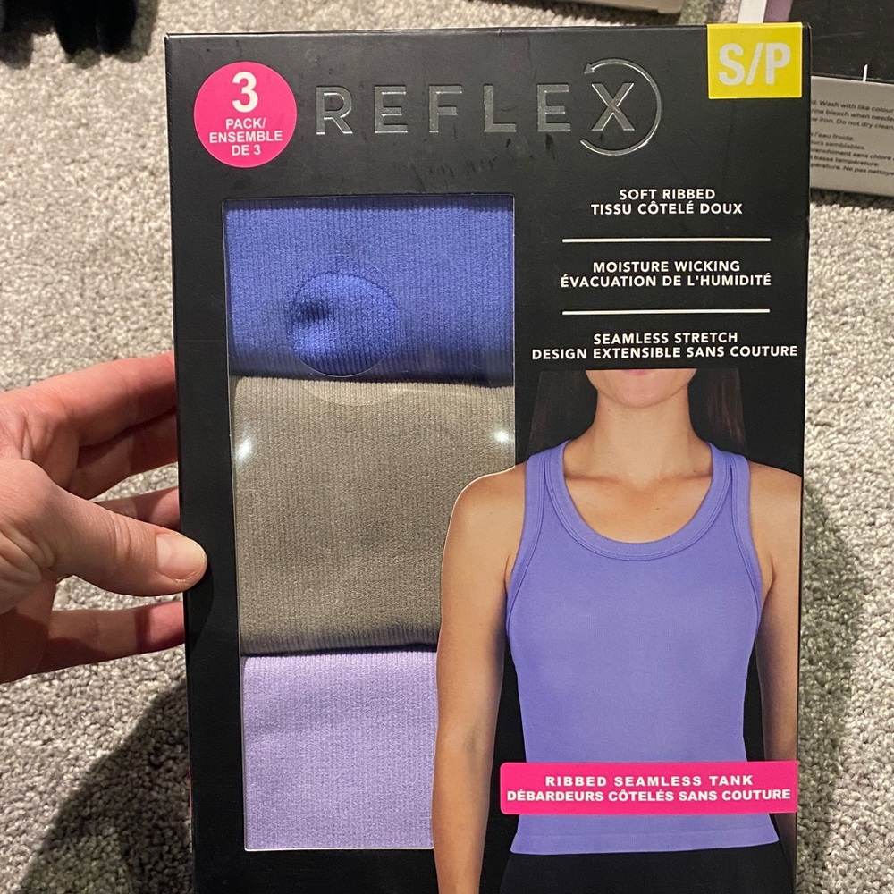 Reflex Seamless Tank 3 pack Set - Blue, Tan, Purple size small